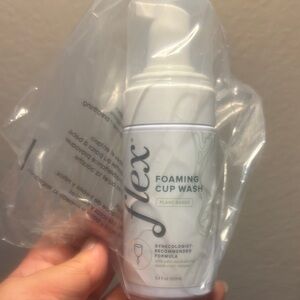 Flex Foaming Cup Wash 100ml/3.4 fl oz
